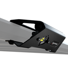 Load image into Gallery viewer, Front Runner Series Slimline 3 Grab Handle / Light