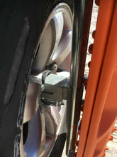 Load image into Gallery viewer, Rear Wheel Maxtrax / TredPro Mount by Kaon