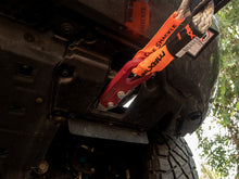 Load image into Gallery viewer, Maxtrax Core Soft Shackle 14T