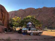 Load image into Gallery viewer, Quick Pitch Hard Shell Roof Top Tent
