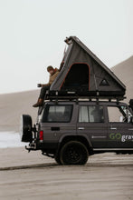 Load image into Gallery viewer, Alu-Cab Gen 3-R Hard Shell Roof Top Tent
