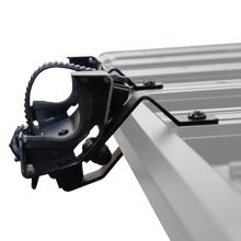 Load image into Gallery viewer, Front Runner Series Slimline 3 Spade or Shovel Mount

